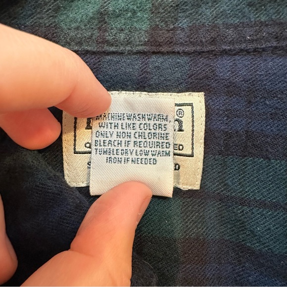 L.L. Bean Vintage flannel in Men’s Large-Tall in Green/Navy - Picture 7 of 7